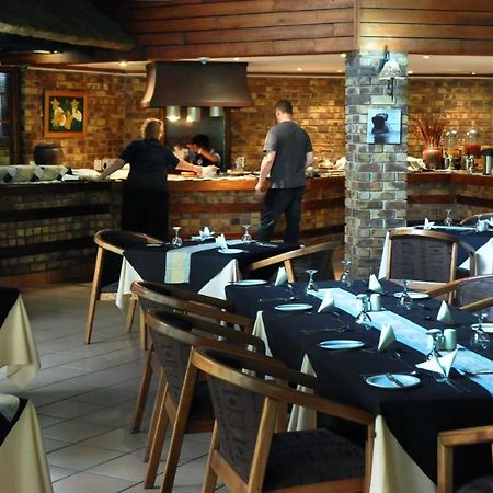 Legend Safaris 257A - In Kruger Park Lodge Hazyview Extérieur photo