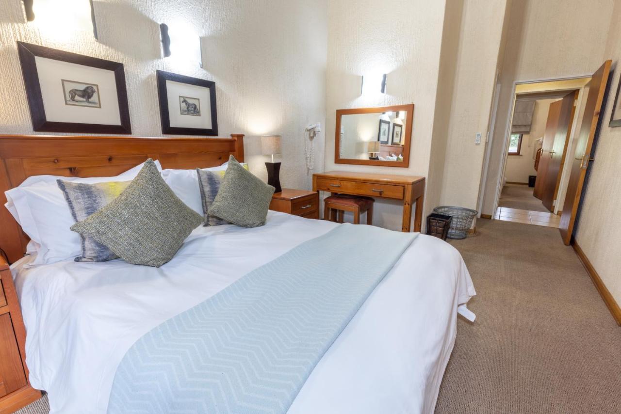 Legend Safaris 257A - In Kruger Park Lodge Hazyview Extérieur photo