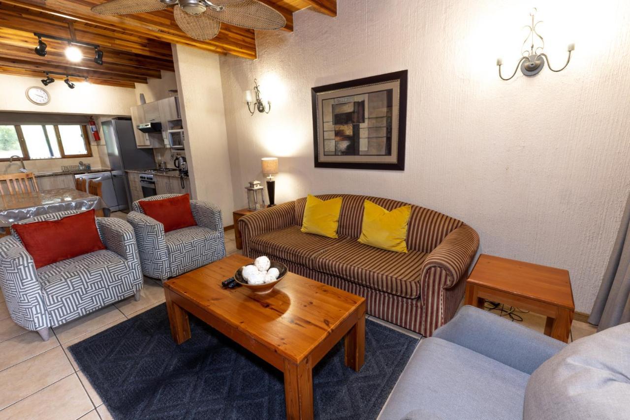 Legend Safaris 257A - In Kruger Park Lodge Hazyview Extérieur photo